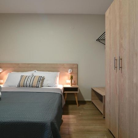 Niel Holiday Apartments, Panel Hospitality Homes & Villas Leptokaryá Eksteriør bilde