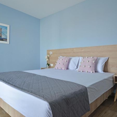 Niel Holiday Apartments, Panel Hospitality Homes & Villas Leptokaryá Eksteriør bilde