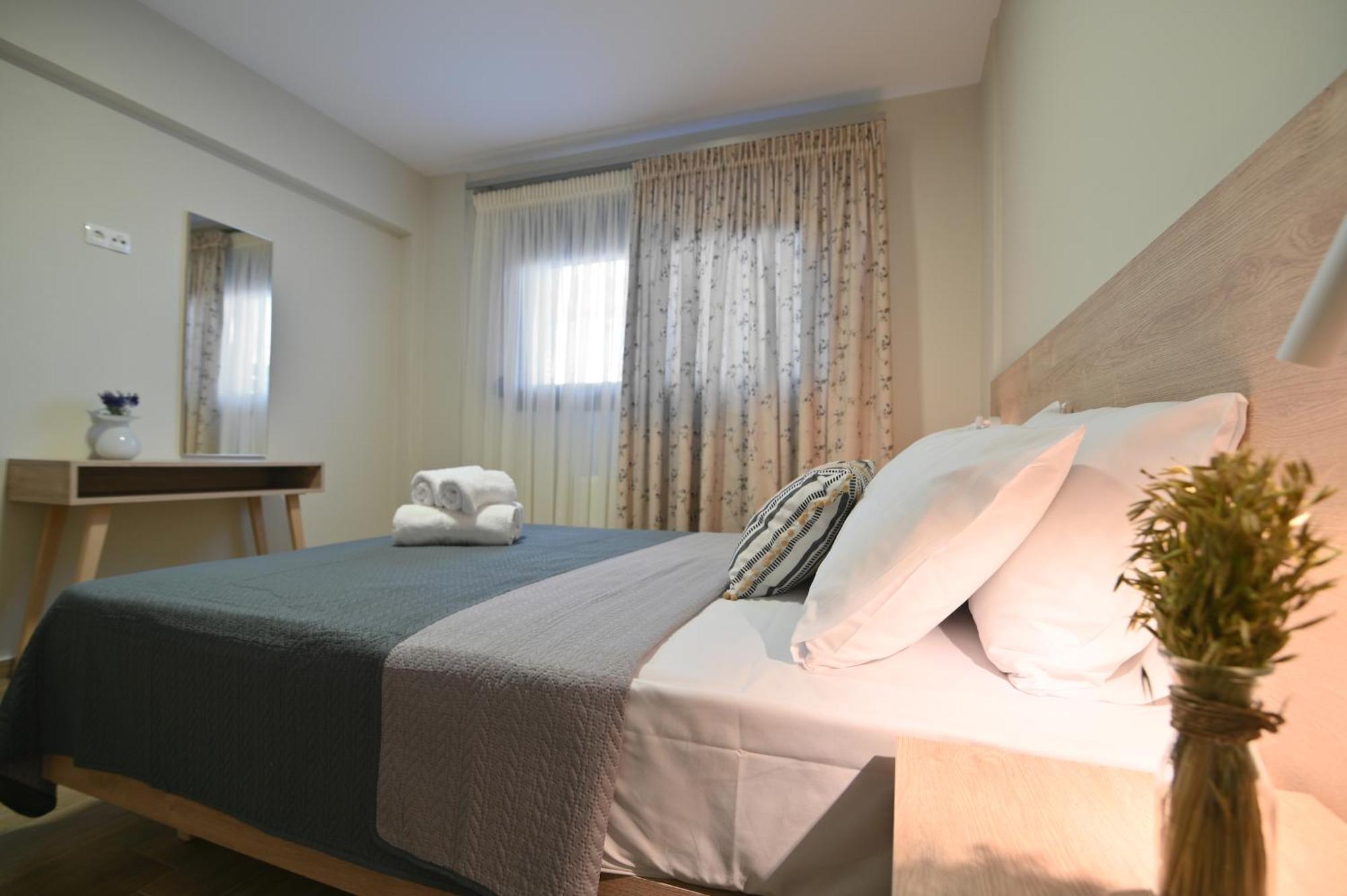 Niel Holiday Apartments, Panel Hospitality Homes & Villas Leptokaryá Eksteriør bilde