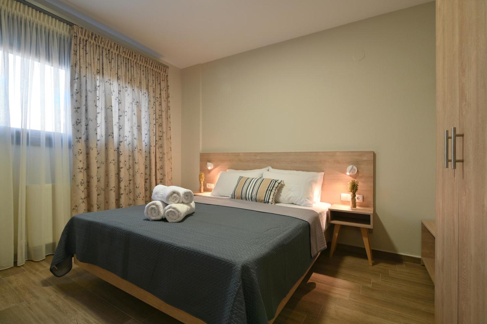 Niel Holiday Apartments, Panel Hospitality Homes & Villas Leptokaryá Eksteriør bilde